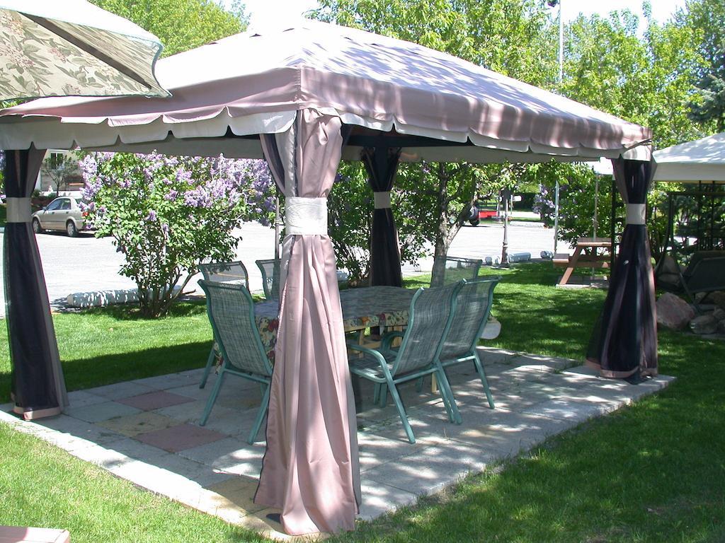 Motel Derfal Repentigny Exterior photo