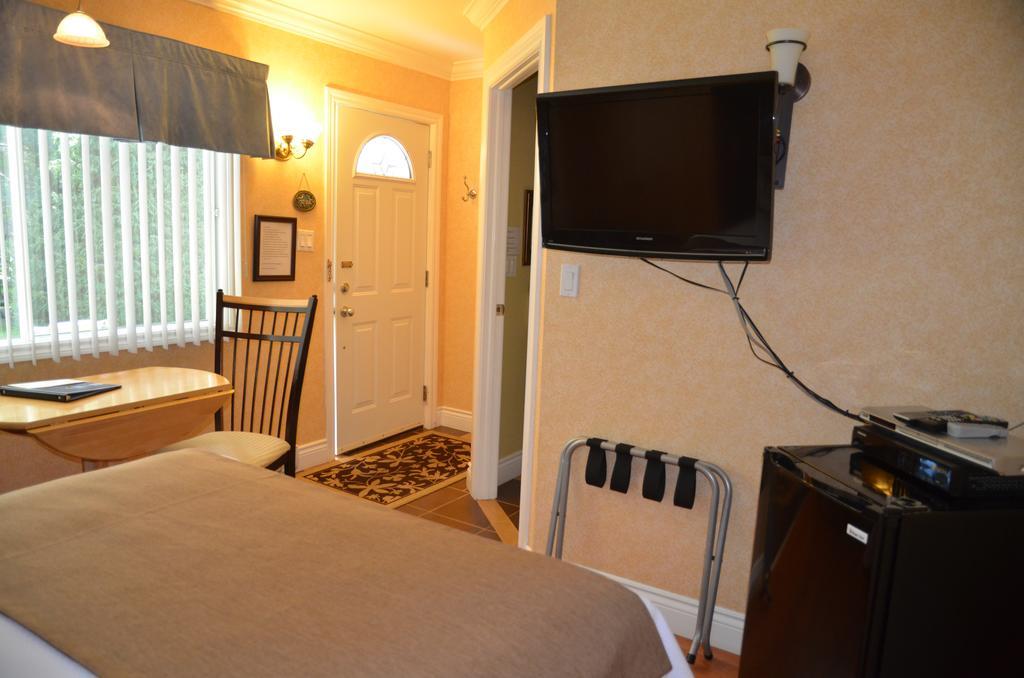 Motel Derfal Repentigny Exterior photo