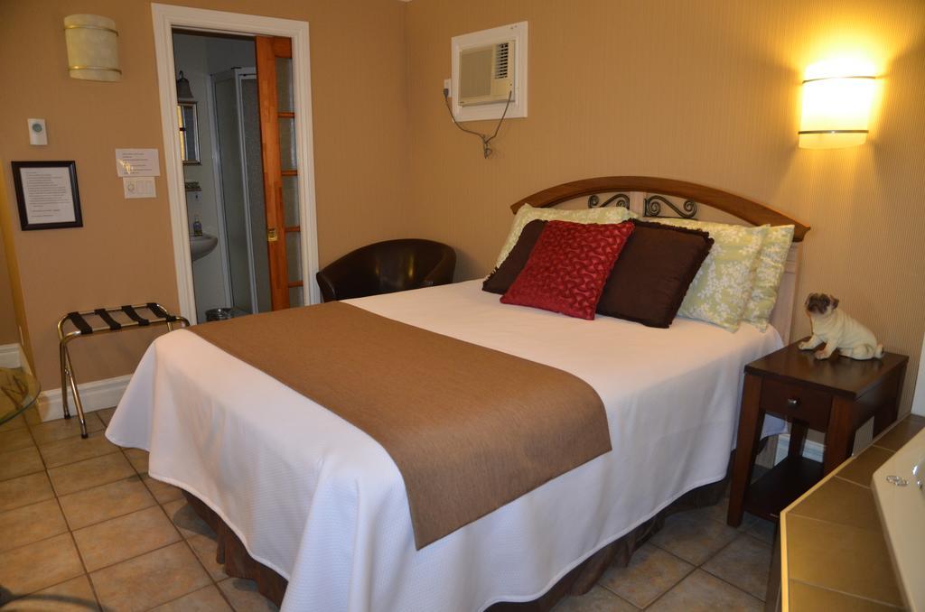 Motel Derfal Repentigny Exterior photo